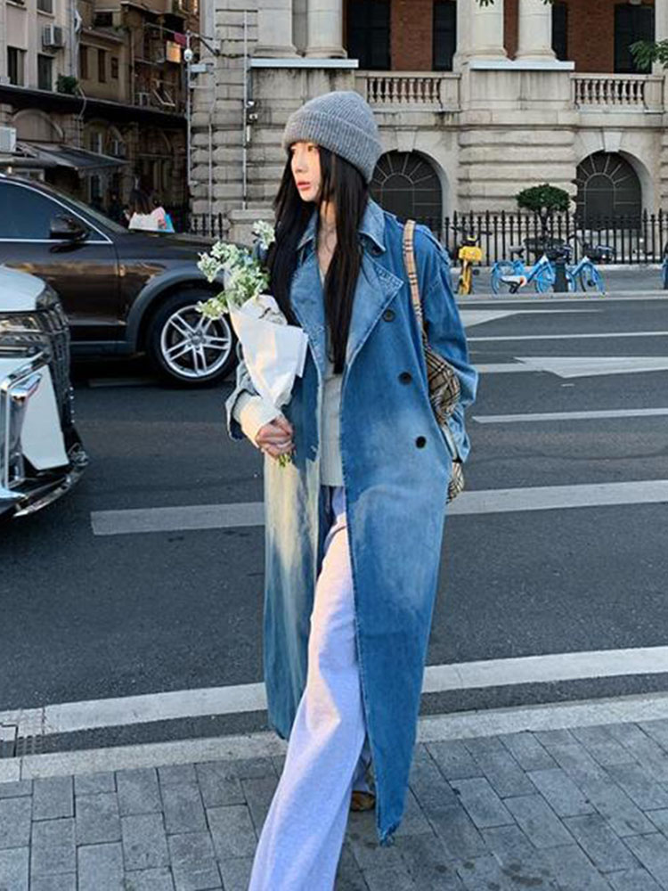 Vintage Trench Coat - معطف واق من المطر مزدوج الصدر