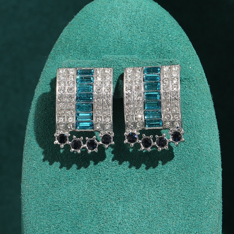 Vintage Fashion Jewelry Brands - أقراط هندسية كلاسيكية مرصعة بالكريستال الأزرق