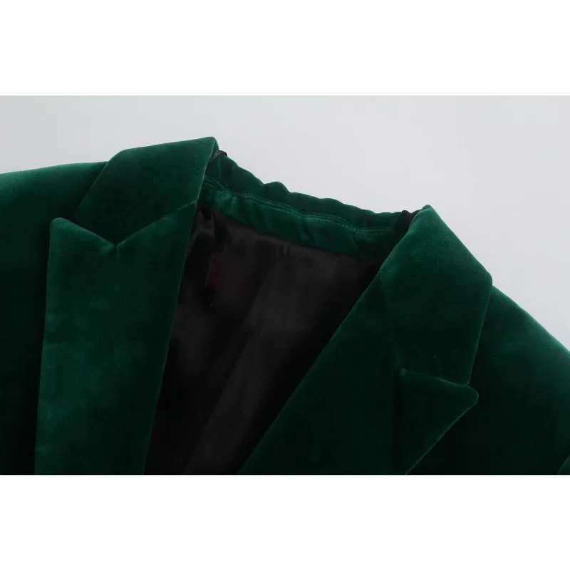 سترة نسائية مخملية أنيقة موضة  - مراجعة Velvet Blazer Vintage وسعره