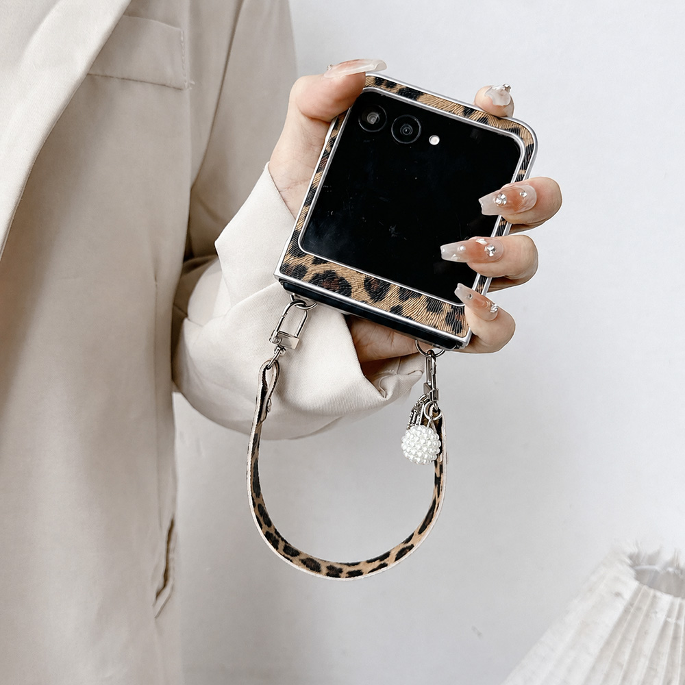 حافظة هاتف قابلة للطي بطبعة جل - مراجعة Vintage Fashion Women وسعره