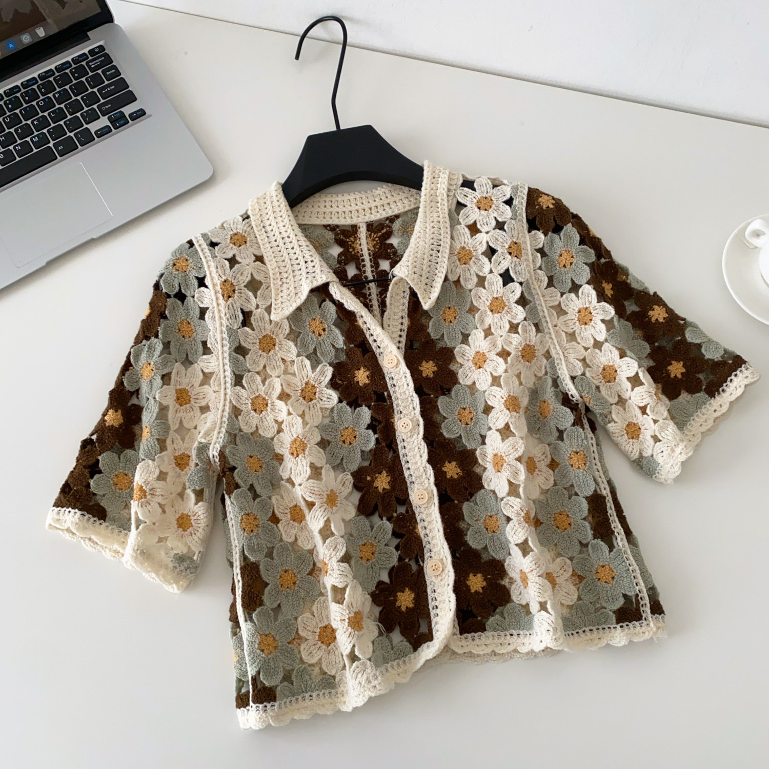 كارديجان نسائي مزين بالزهور من - مراجعة Crochet Top Boho وسعره