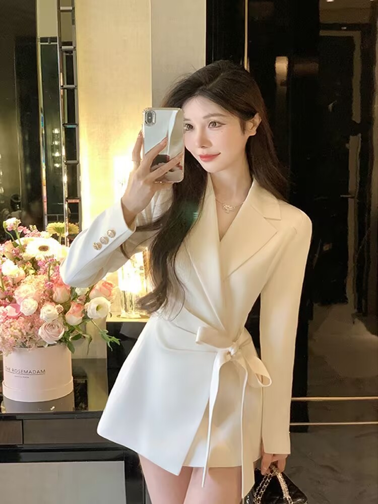 جاكيت نسائي جديد لخريف 2026 بت - مراجعة Vintage Trench Coat وسعره