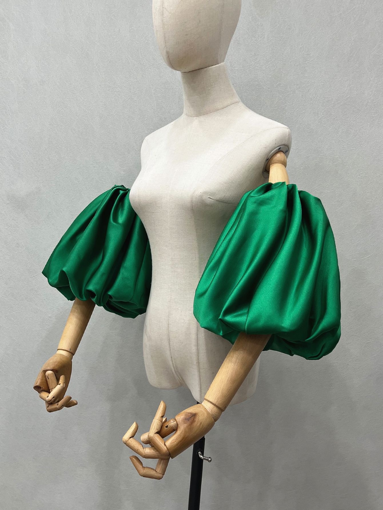 المرأة الأنيقة مصمم نفخة السات - مراجعة Vintage Fashion Photography وسعره