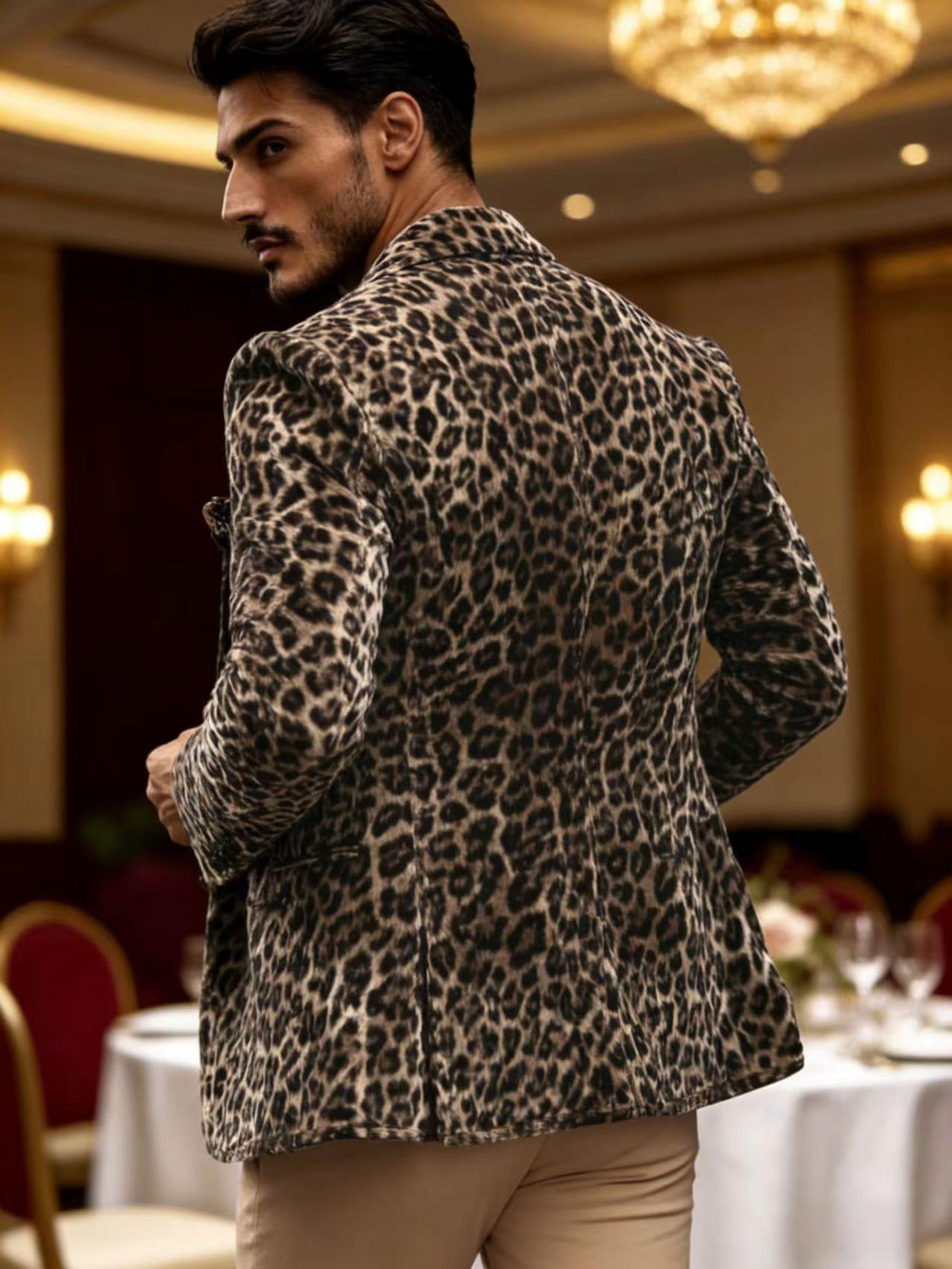 سترة رجالية مخملية بنقشة الفهد - مراجعة Velvet Blazer Vintage وسعره