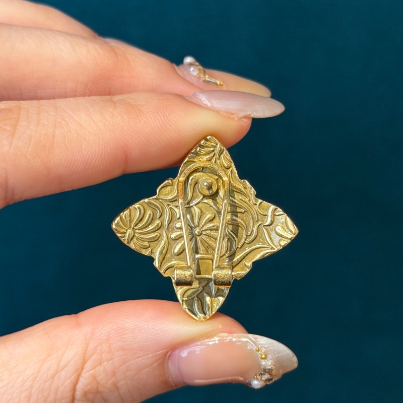 أقراط زجاجية بيضاء ملونة مرصعة - مراجعة Vintage Fashion Jewelry Brands وسعره