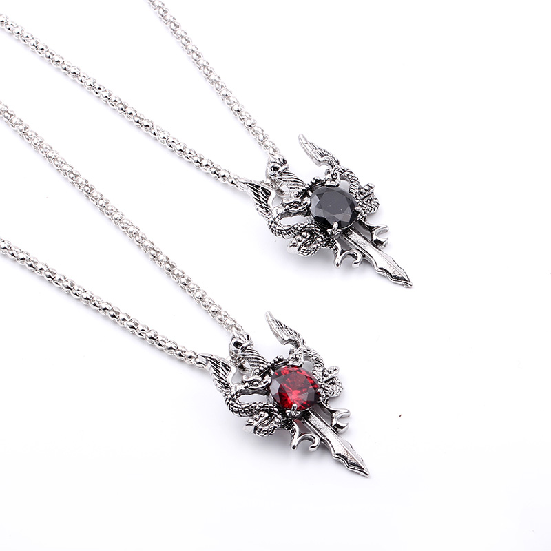 قلادة صليب بحجر أسود على شكل ت - مراجعة Vintage Fashion Necklace وسعره